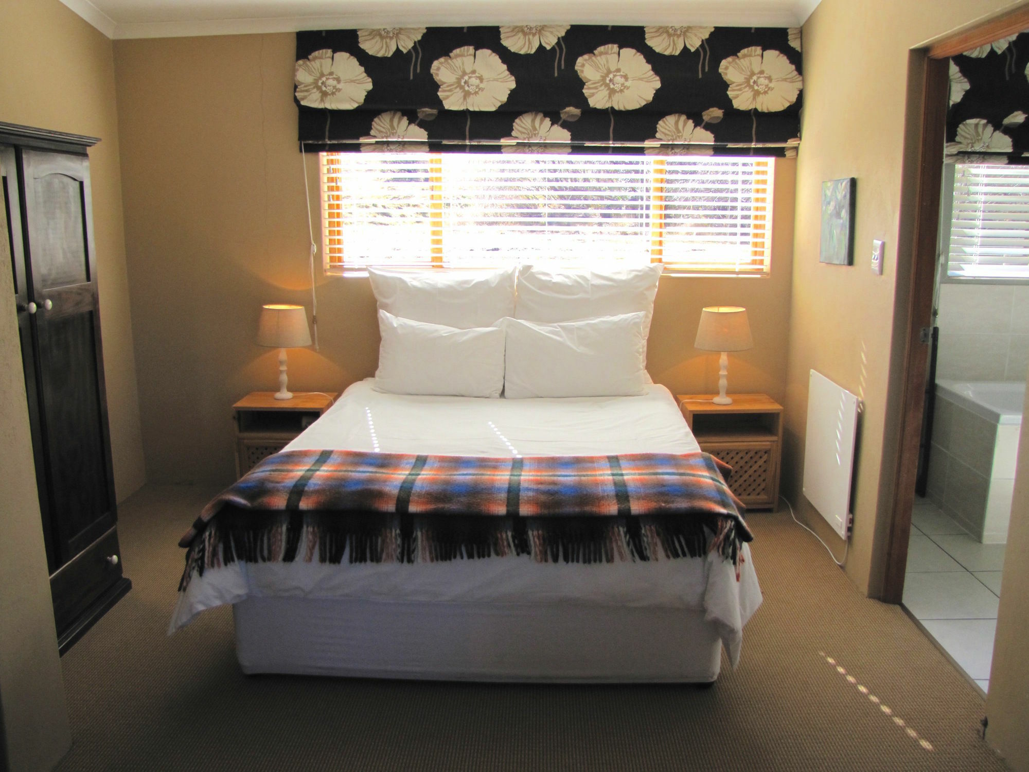 เดอะ แคลเรน คันทรีเฮาส์ Apartment คลาเรนส์ ภายนอก รูปภาพ